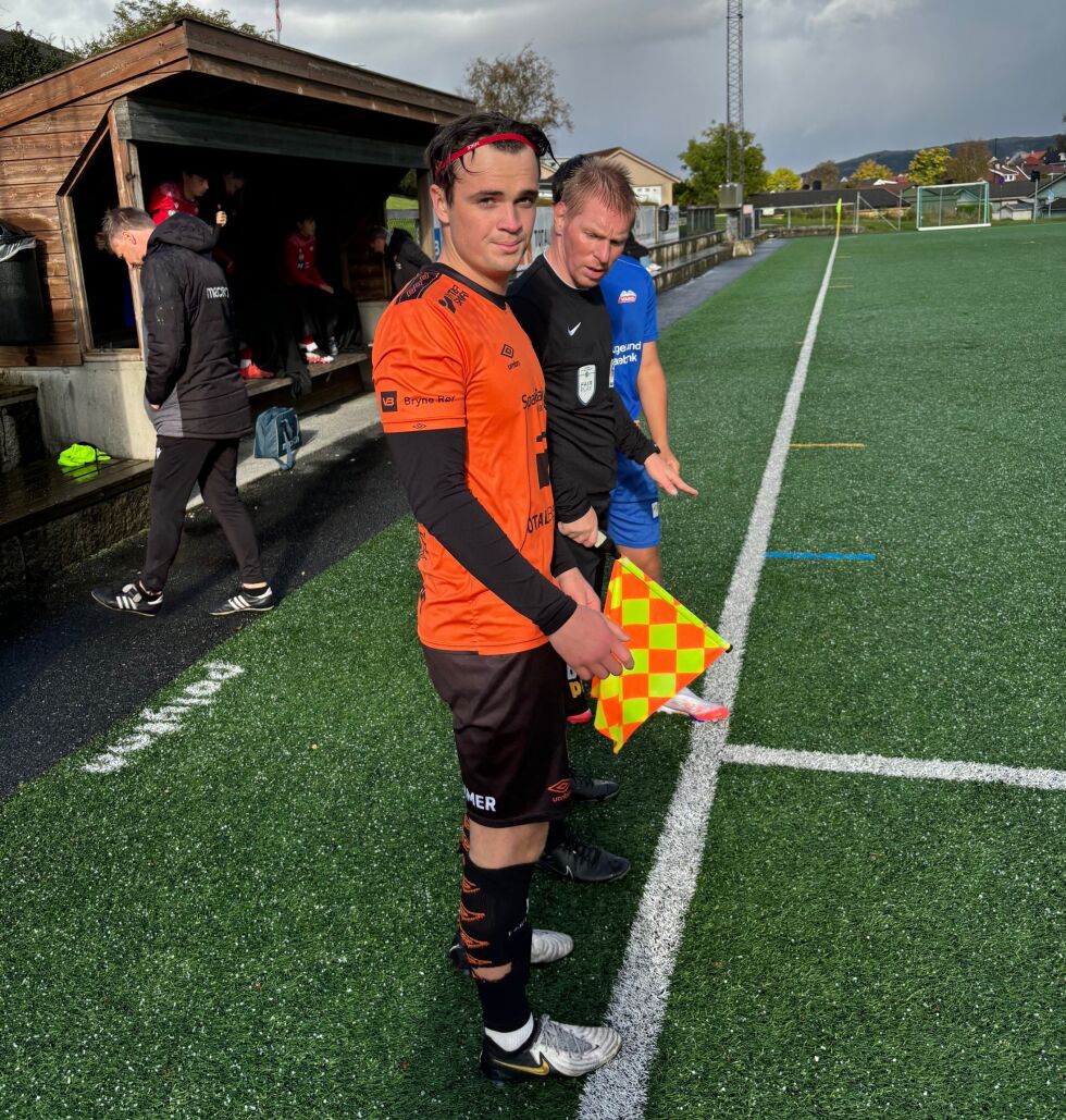 Eirik Skårland spelte sin første A-kamp for Rosseland. Til vanleg er Skårland spiss på B-laget i sjettedivisjon.
 Foto: Gunnar U. Stangeland